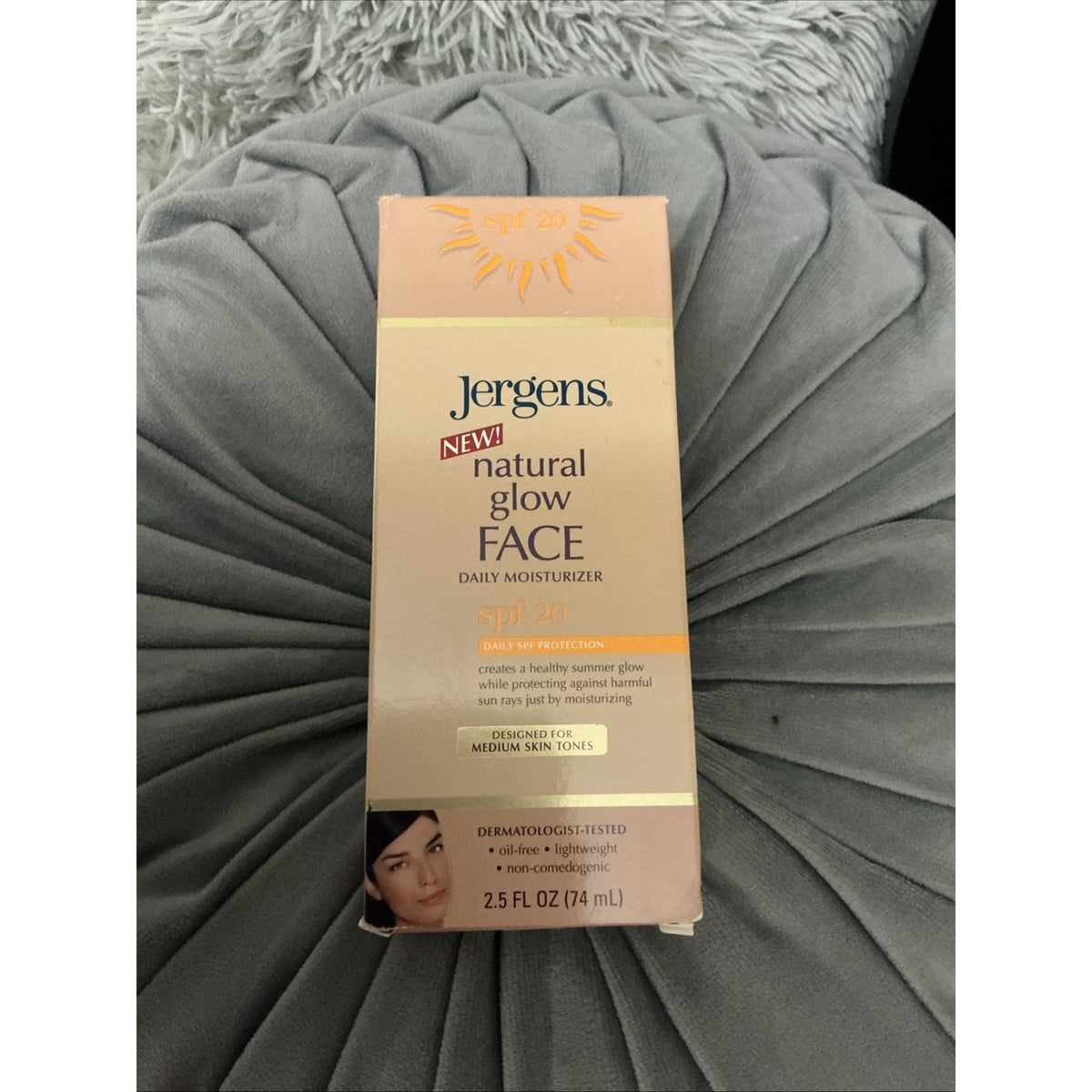 jergens natural glow face medium to tan 2.5 Oz